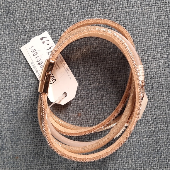 Cream Leather Gold Accent  Gem Stone Rhinestone Magnetic Closure Br… - Picture 2 of 6